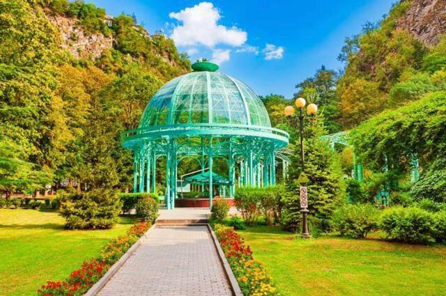 Holiday Borjomi Qvibisi 外观 照片