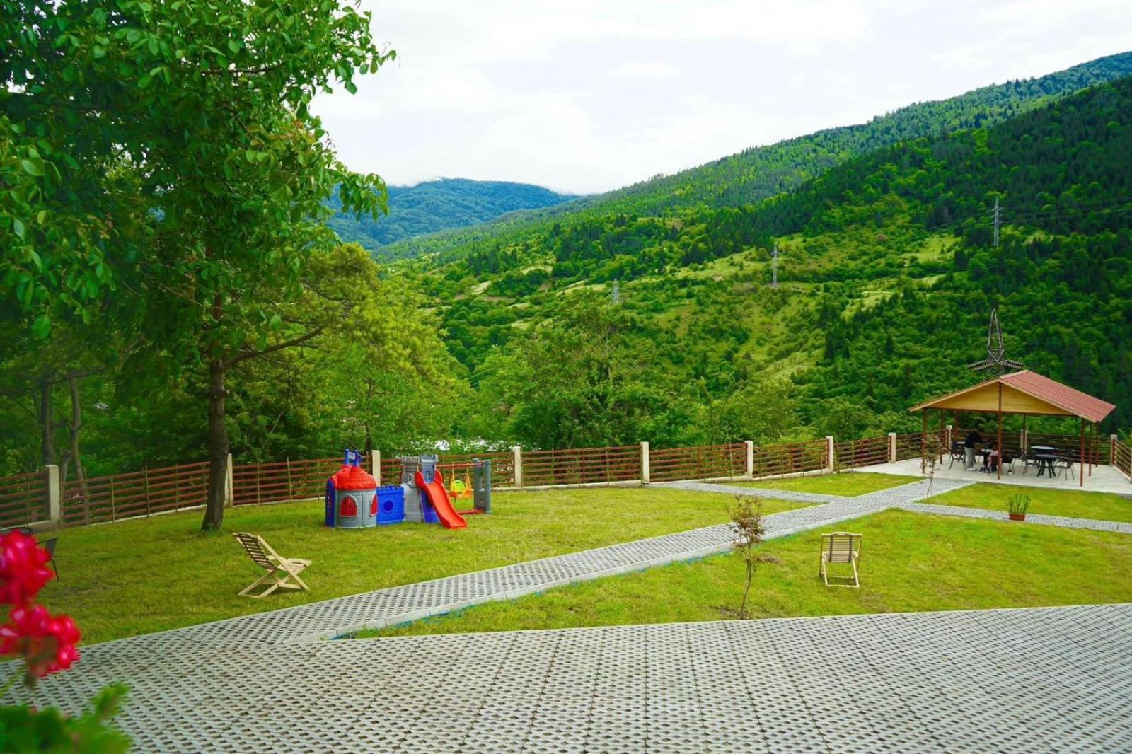 Holiday Borjomi Qvibisi 外观 照片